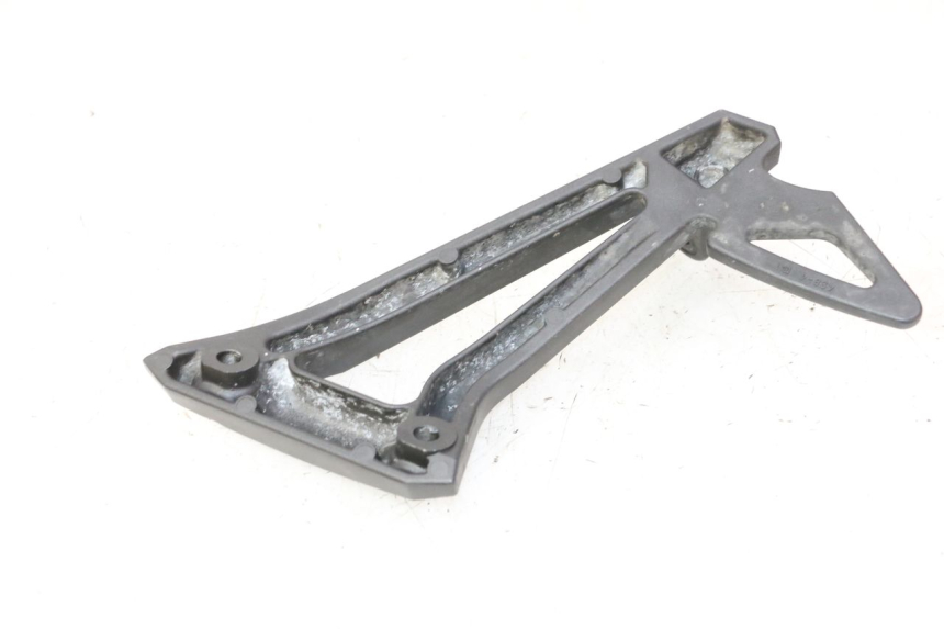 photo de PLATINE CALE PIED ARRIERE GAUCHE YAMAHA FZ6 FAZER S2 600 (2007 - 2011)
