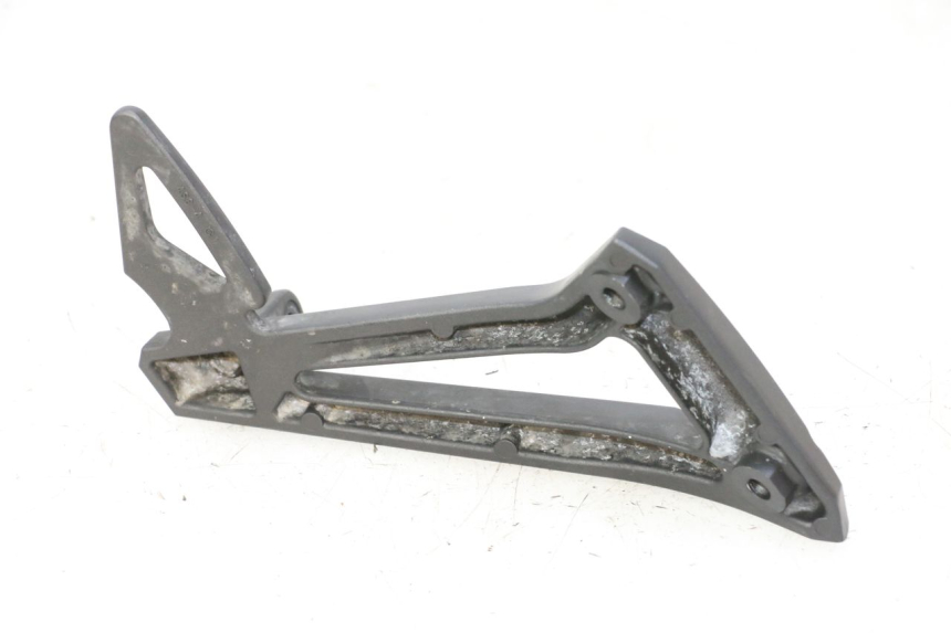 photo de PLATINE CALE PIED ARRIERE GAUCHE YAMAHA FZ6 FAZER S2 600 (2007 - 2011)