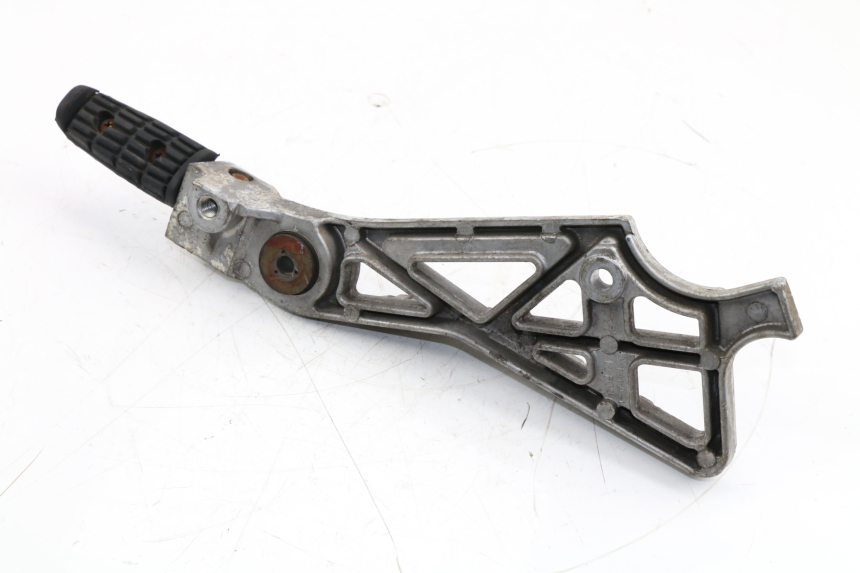 photo de PLATINE CALE PIED ARRIERE GAUCHE YAMAHA FZX FAZER 750 (1987 - 1998)
