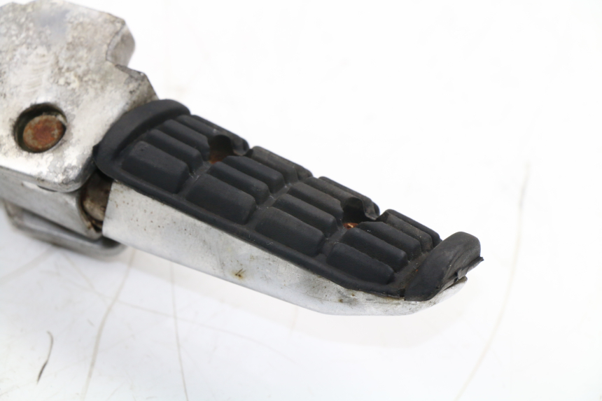photo de PLATINE CALE PIED ARRIERE GAUCHE YAMAHA FZX FAZER 750 (1987 - 1998)