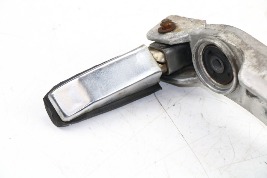 photo de PLATINE CALE PIED ARRIERE GAUCHE YAMAHA FZX FAZER 750 (1987 - 1998)