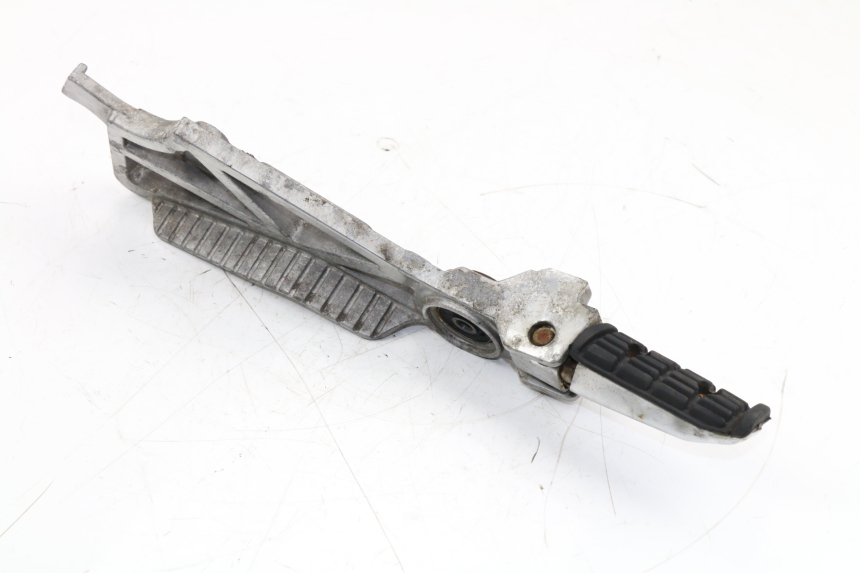 photo de PLATINE CALE PIED ARRIERE GAUCHE YAMAHA FZX FAZER 750 (1987 - 1998)