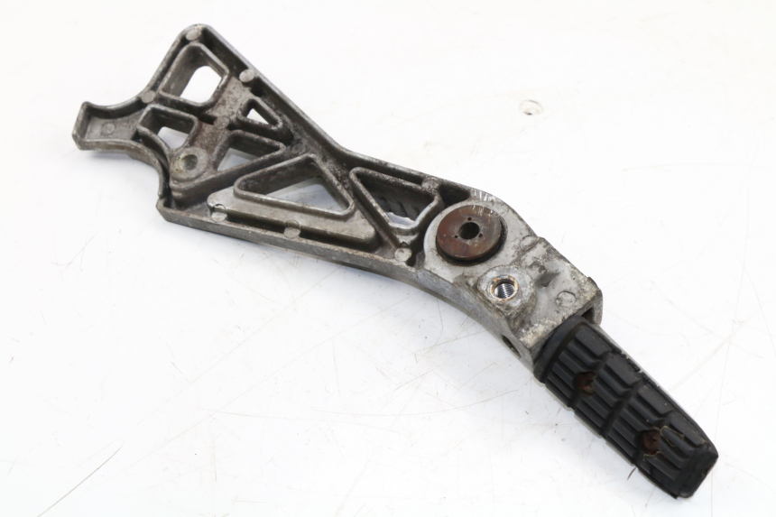 photo de PLATINE CALE PIED ARRIERE GAUCHE YAMAHA FZX FAZER 750 (1987 - 1998)