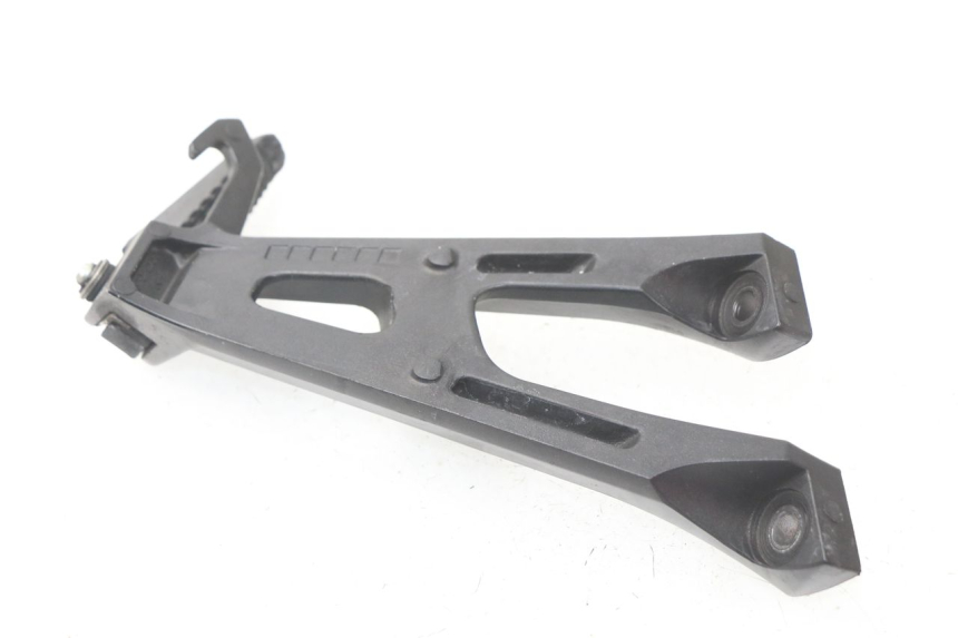 photo de PLATINE CALE PIED ARRIERE GAUCHE SUZUKI GSX-R GSXR K16 1000 (2012 - 2016)