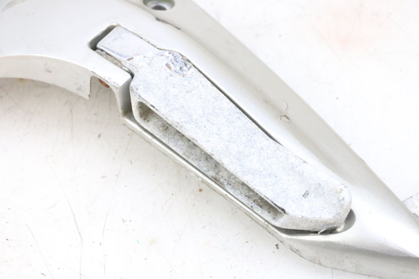 photo de PLATINE CALE PIED ARRIERE GAUCHE JM MOTORS GTS 125 (2015 - 2019) - Détails caractéristiques