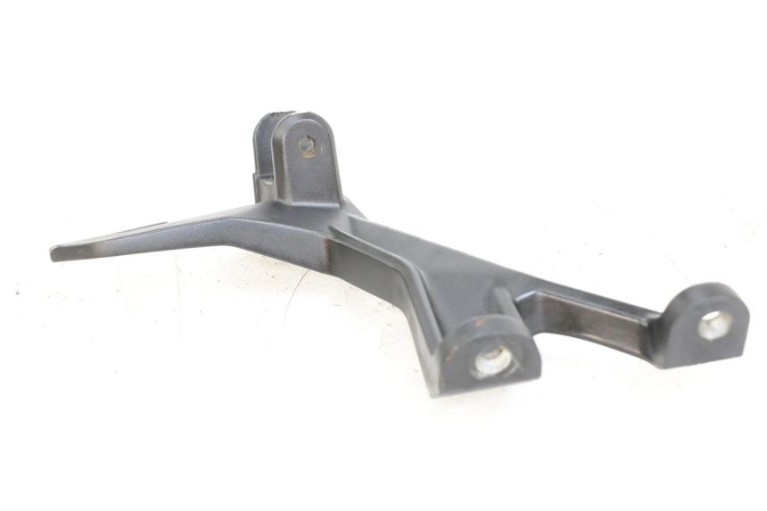 photo de PLATINE CALE PIED ARRIERE GAUCHE KAWASAKI NINJA 400 (2018 - 2023)