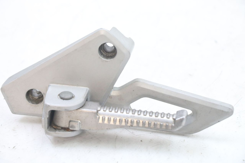 photo de PLATINE CALE PIED ARRIERE GAUCHE PEUGEOT SPEEDFIGHT 3 LC 2T 50 (2009 - 2015)