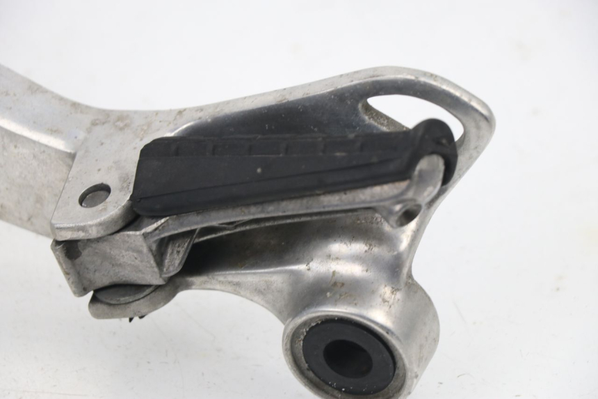photo de PLATINE CALE PIED ARRIERE GAUCHE YAMAHA TDM 3VD 850 (1991 - 1995)
