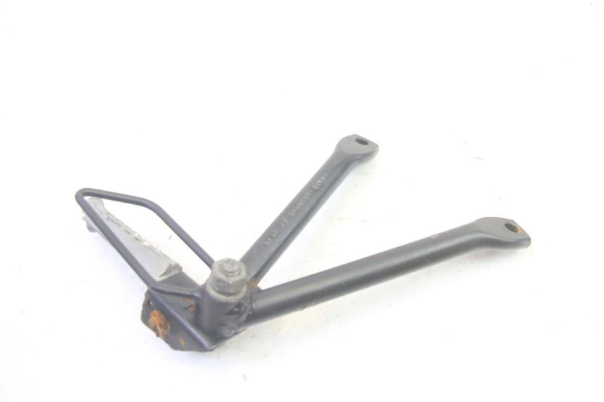 photo de PLATINE CALE PIED ARRIERE GAUCHE KSR TR SM 50 (2015 - 2018) - État de surface