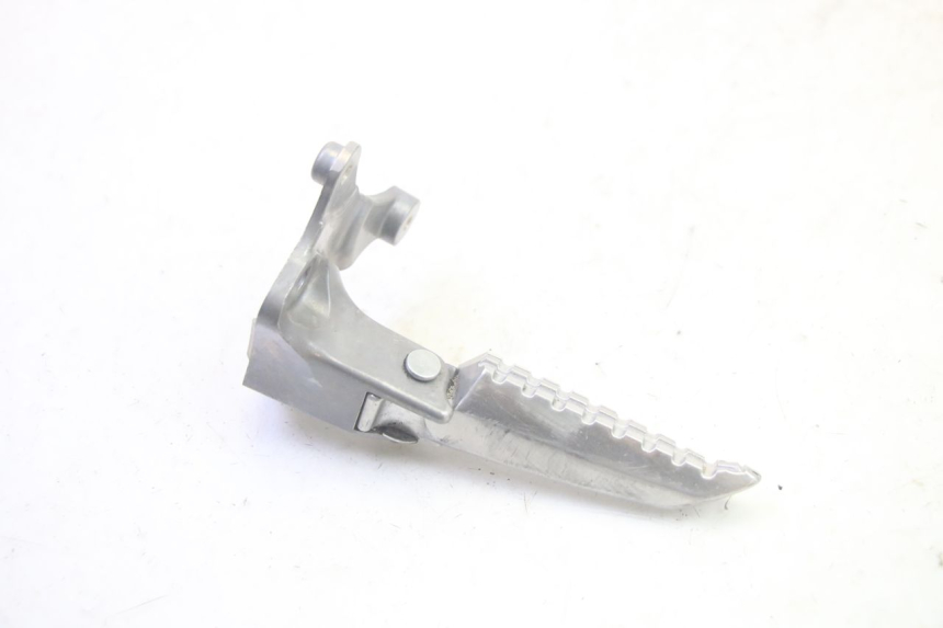 photo de PLATINE CALE PIED ARRIERE GAUCHE YAMAHA TRICITY 300 (2020 - 2024) - Autre angle de vue