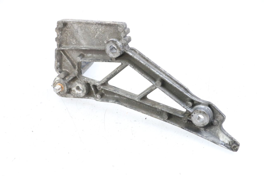 photo de PLATINE CALE PIED ARRIERE GAUCHE YAMAHA XJ F 900 (1983 - 1994)