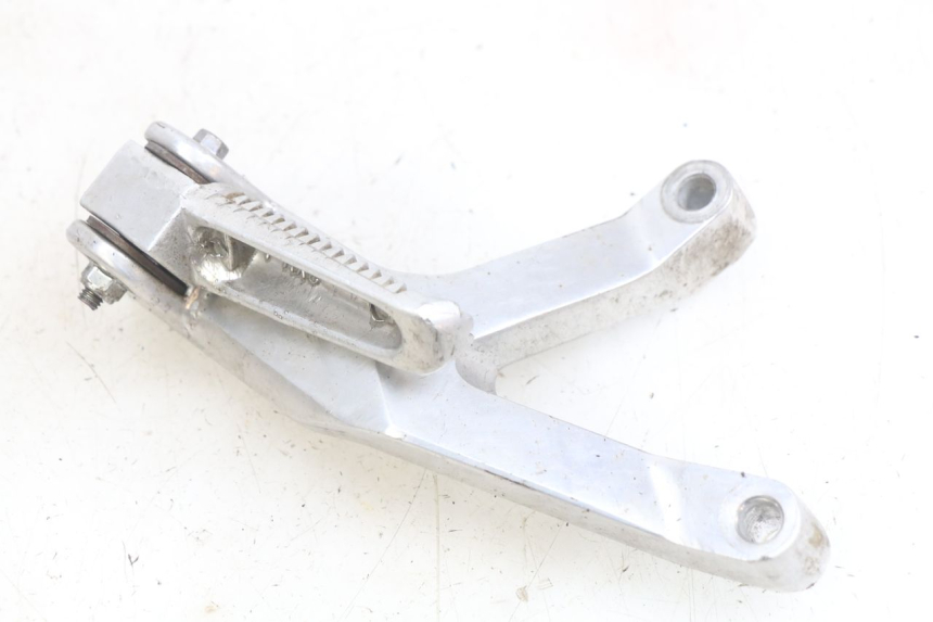 photo de PLATINE CALE PIED ARRIERE GAUCHE YAMAHA YZF R THUNDERCAT 600 (1996 - 2003)