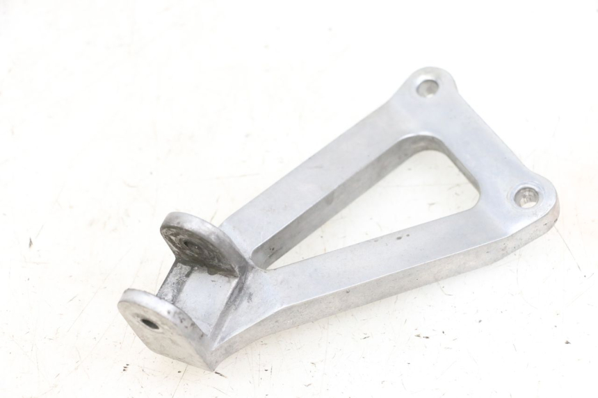 photo de PLATINE CALE PIED ARRIERE GAUCHE KAWASAKI ZR 7 750 (1999 - 2001) - Vue d’ensemble
