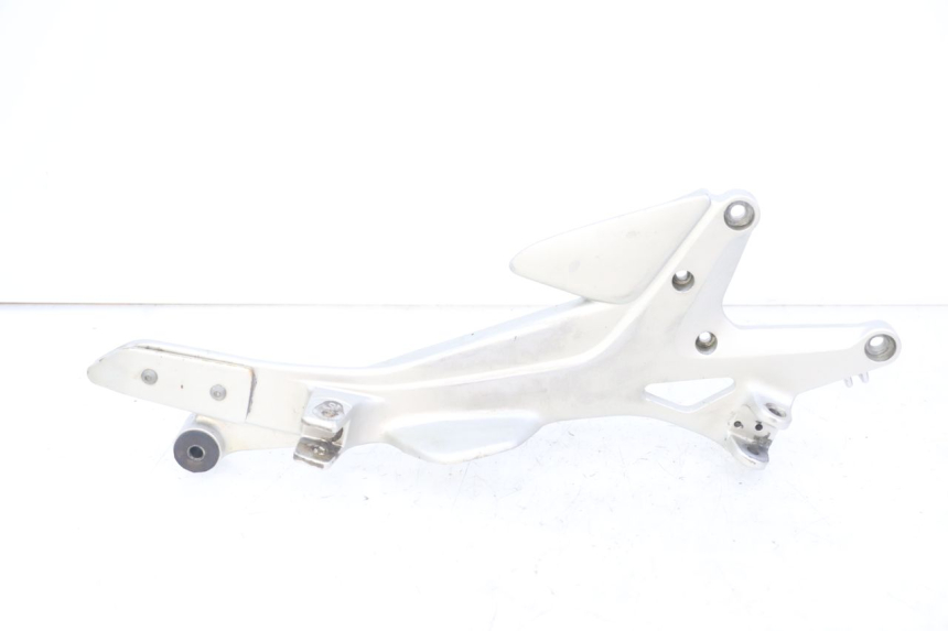 photo de PLATINE CALE PIED AVANT DROIT HONDA CBF 500 (2004 - 2007)