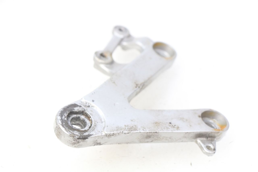 photo de PLATINE CALE PIED AVANT DROIT HONDA CBR RR FIREBLADE 900 (1992 - 1994)
