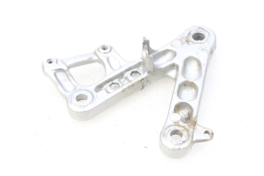photo de PLATINE CALE PIED AVANT DROIT HONDA CBR RR FIREBLADE 900 (1992 - 1994)