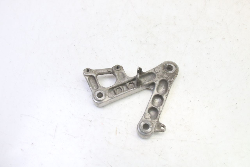 photo de PLATINE CALE PIED AVANT DROIT HONDA CBR RR FIREBLADE 900 (1992 - 1994)