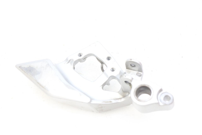 photo de PLATINE CALE PIED AVANT DROIT YAMAHA FJR ABS 1300 (2016 - 2020)