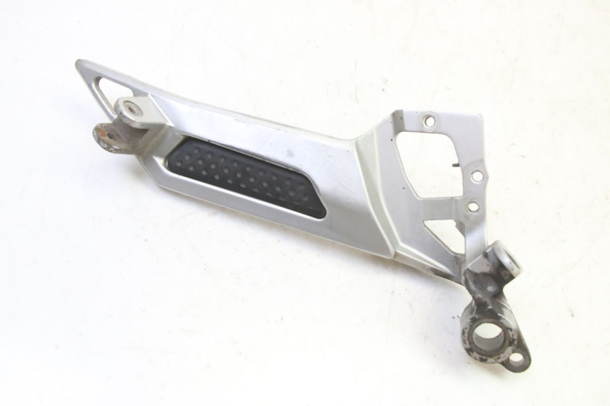photo de PLATINE CALE PIED AVANT DROIT YAMAHA FJR ABS 1300 (2006 - 2012)