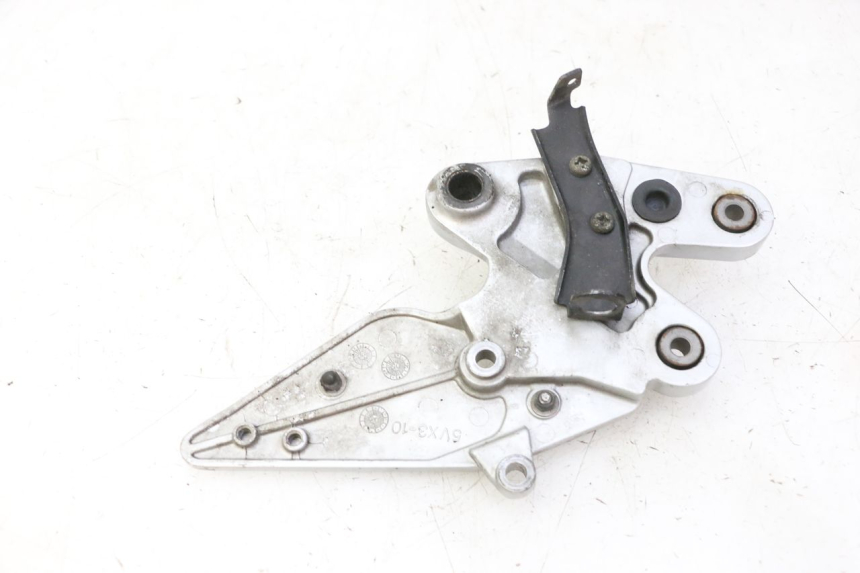 photo de PLATINE CALE PIED AVANT DROIT YAMAHA FZ6 FAZER S2 600 (2007 - 2011)