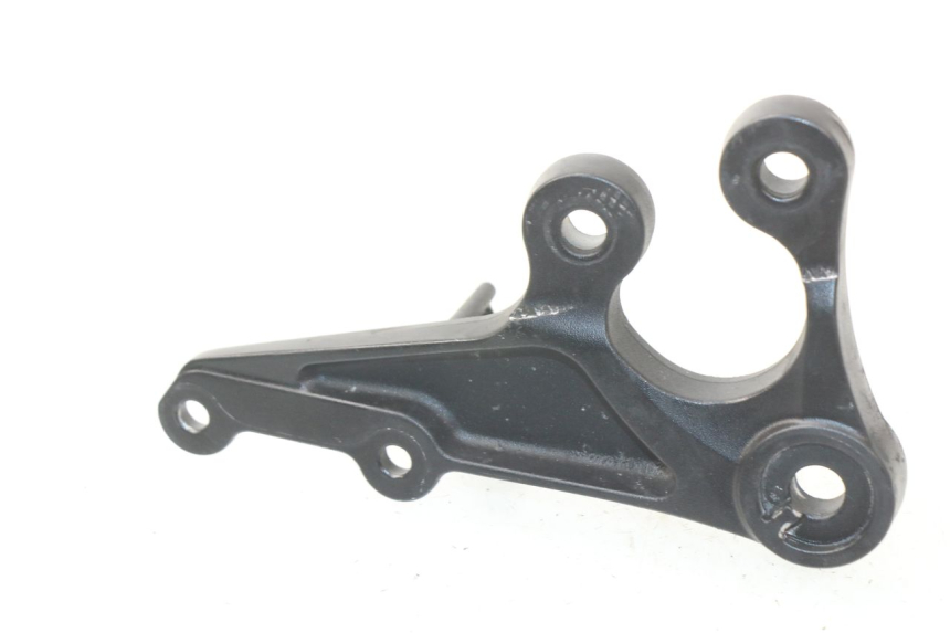 photo de PLATINE CALE PIED AVANT DROIT SUZUKI GSX-R GSXR K16 1000 (2012 - 2016)