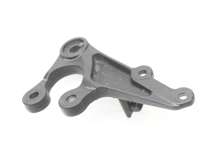 photo de PLATINE CALE PIED AVANT DROIT SUZUKI GSX-R GSXR K16 1000 (2012 - 2016)