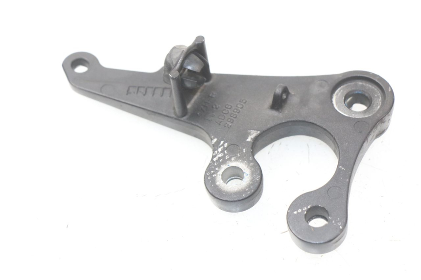 photo de PLATINE CALE PIED AVANT DROIT SUZUKI GSX-R GSXR K16 1000 (2012 - 2016)