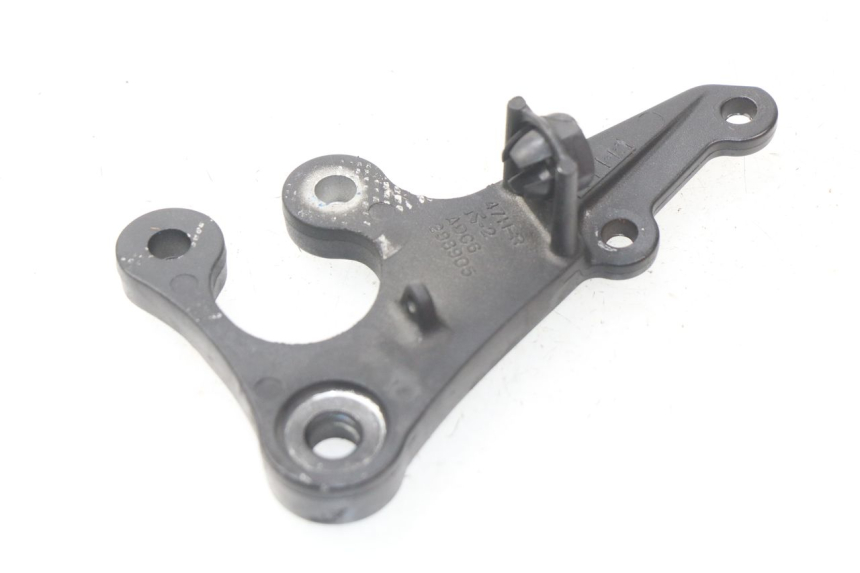 photo de PLATINE CALE PIED AVANT DROIT SUZUKI GSX-R GSXR K16 1000 (2012 - 2016)