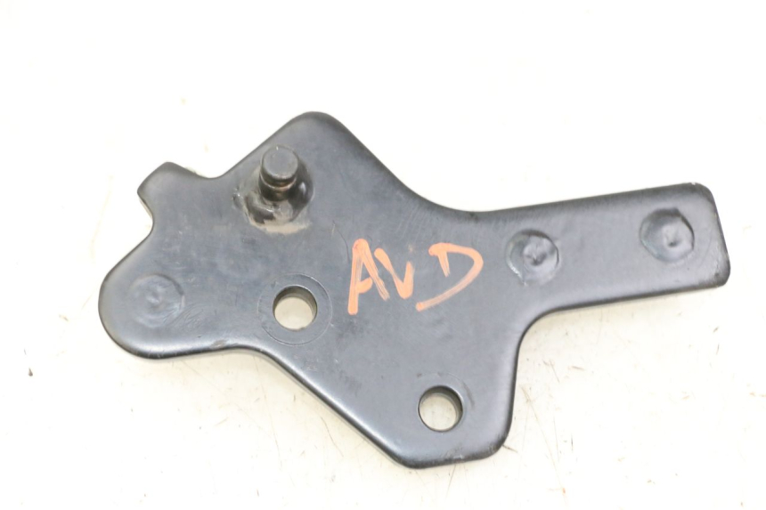 photo de PLATINE CALE PIED AVANT DROIT KEEWAY K-LIGHT KLIGHT 125 (2018 - 2025)
