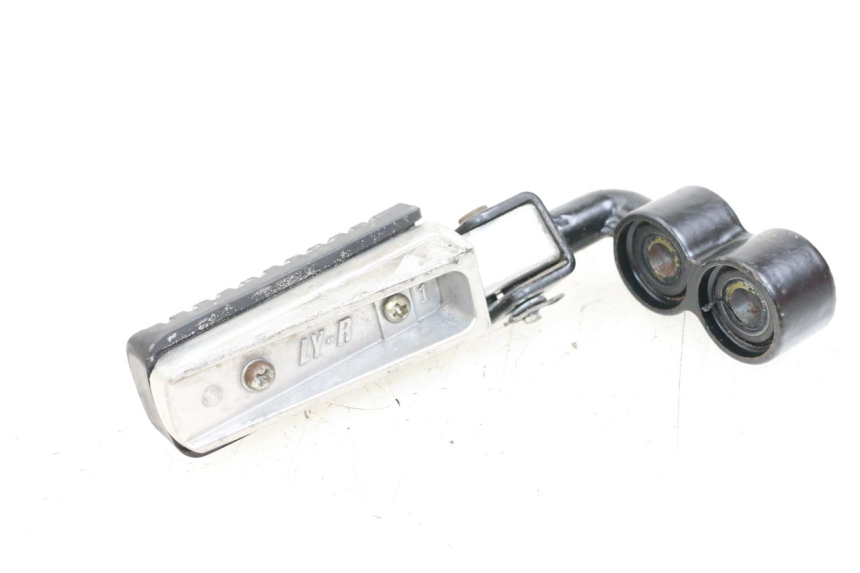 photo de PLATINE CALE PIED AVANT DROIT KYMCO K-PW K-PIPE 50 (2012 - 2017)