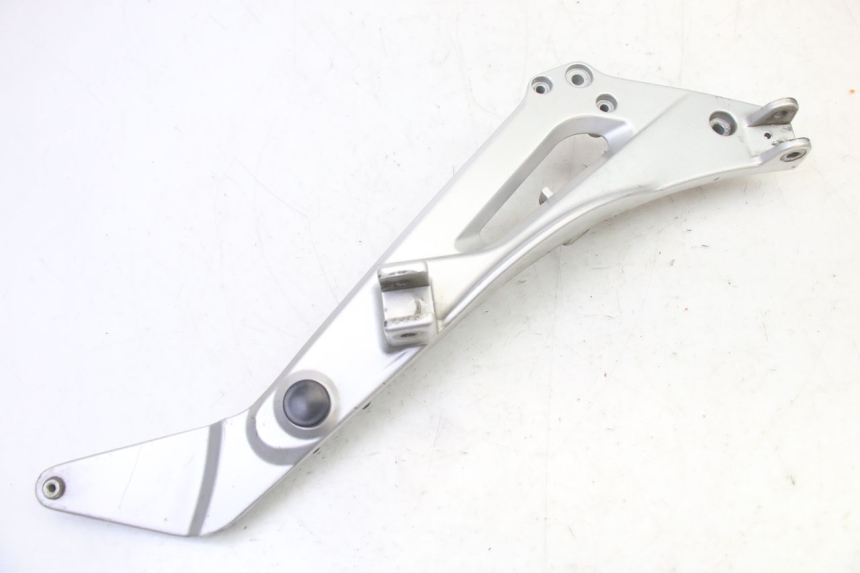 photo de PLATINE CALE PIED AVANT DROIT HONDA NTV DEAUVILLE 650 (2001 - 2006)