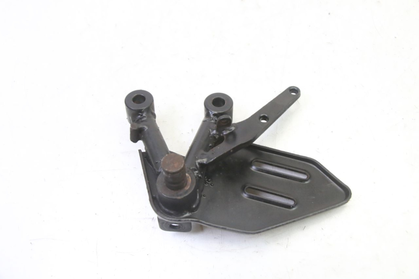 photo de PLATINE CALE PIED AVANT DROIT MAG POWER R-STREET 50 (2016 - 2025)