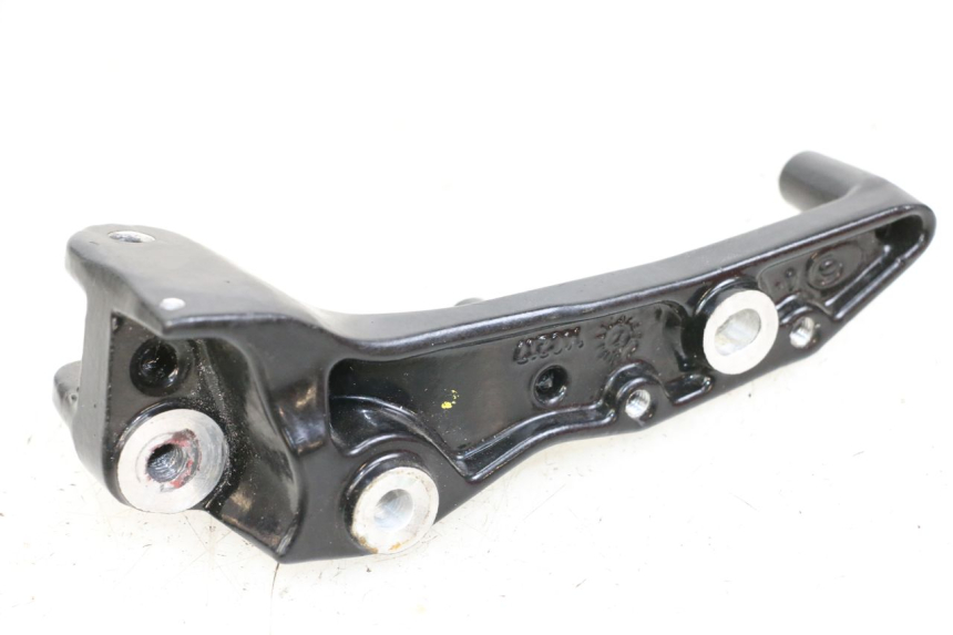 photo de PLATINE CALE PIED AVANT DROIT ROYAL ENFIELD CONTINENTAL GT 650 (2019 - 2024)