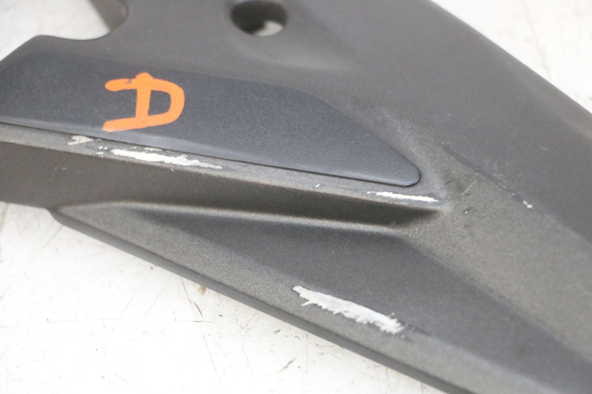 photo de PLATINE CALE PIED AVANT DROIT YAMAHA XJ6 ABS 600 (2008 - 2016)