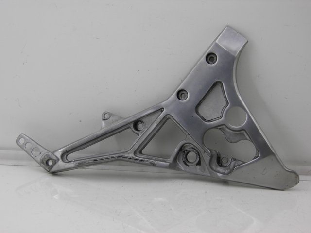 photo de PLATINE CALE PIED AVANT DROIT YAMAHA FJ 3CX 1200 (1986 - 1996)