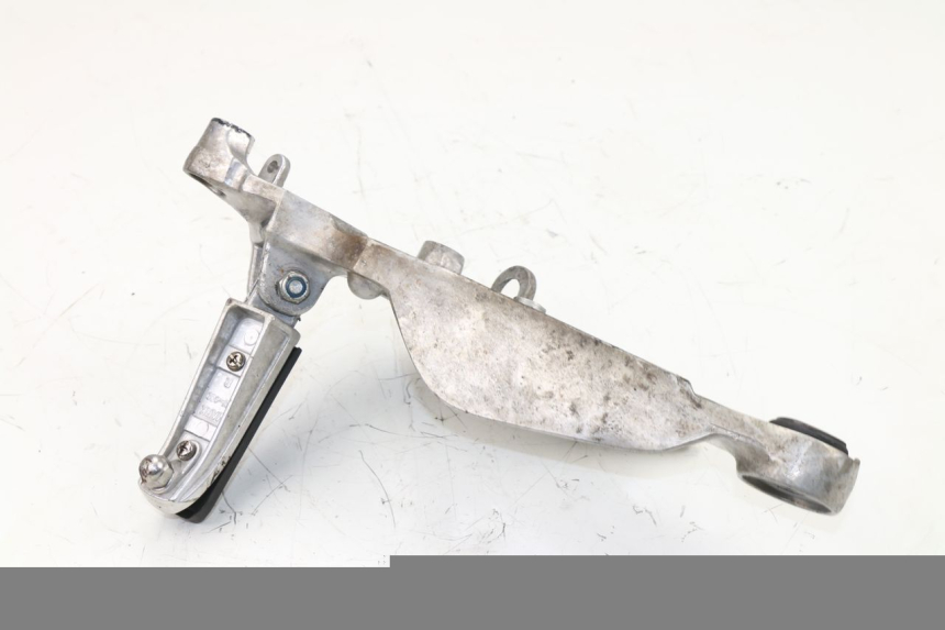 photo de PLATINE CALE PIED AVANT DROIT YAMAHA XJN DIVERSION 600 (2000 - 2003)