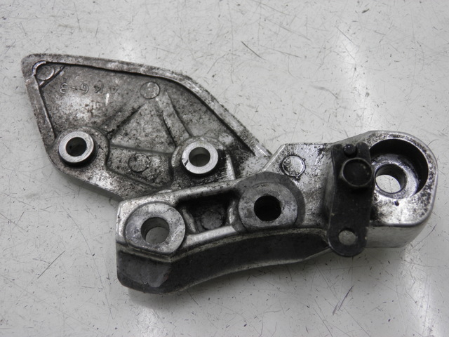 photo de PLATINE CALE PIED AVANT DROIT YAMAHA XJR 1300 (1998 - 2002) - Zoom état d’usage