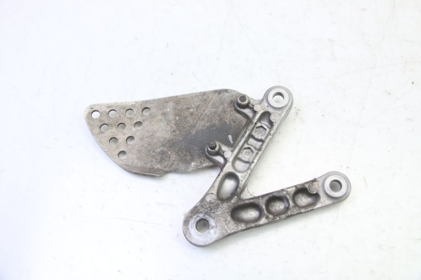 photo de PLATINE CALE PIED AVANT GAUCHE HONDA CBR RR FIREBLADE 900 (1992 - 1994)