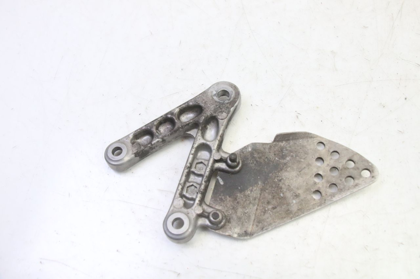photo de PLATINE CALE PIED AVANT GAUCHE HONDA CBR RR FIREBLADE 900 (1992 - 1994)