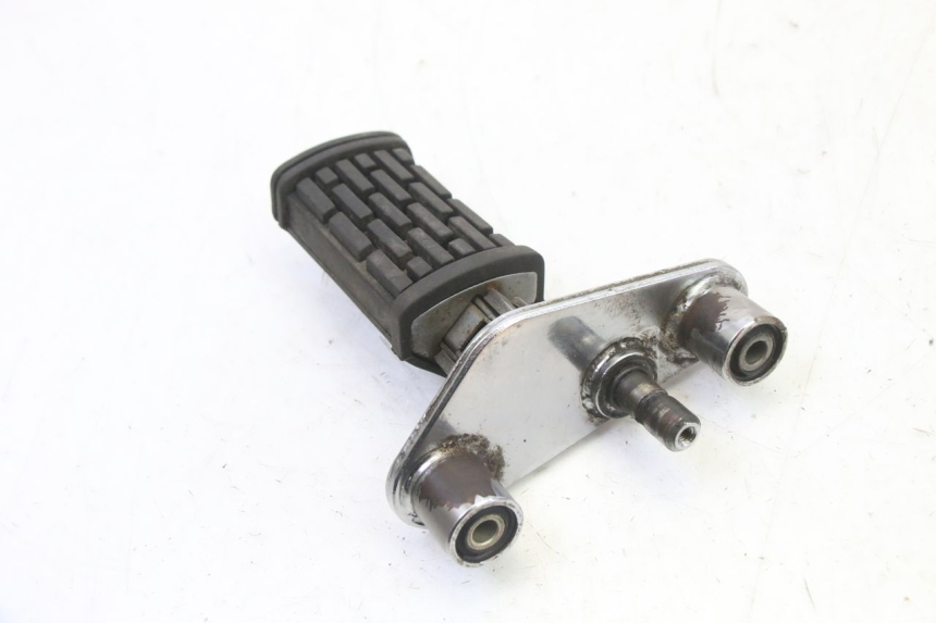 photo de PLATINE CALE PIED AVANT GAUCHE APRILIA CLASSIC 125 (1995 - 2001)