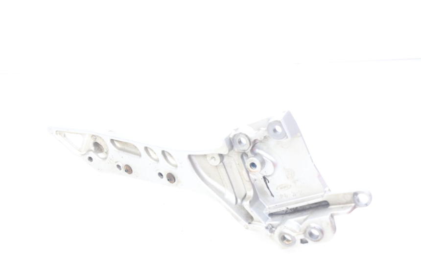 photo de PLATINE CALE PIED AVANT GAUCHE YAMAHA FJR ABS 1300 (2006 - 2012)