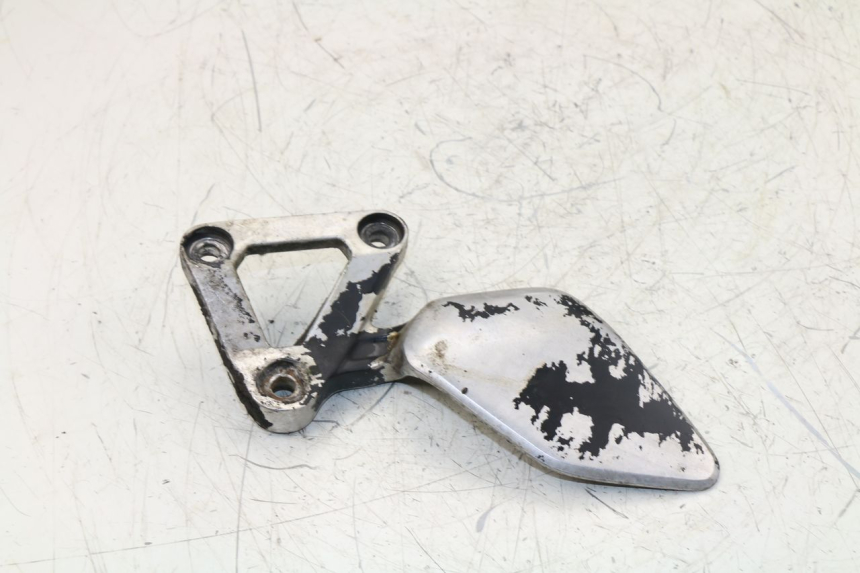 photo de PLATINE CALE PIED AVANT GAUCHE YAMAHA FZS FAZER 600 (1998 - 2001)