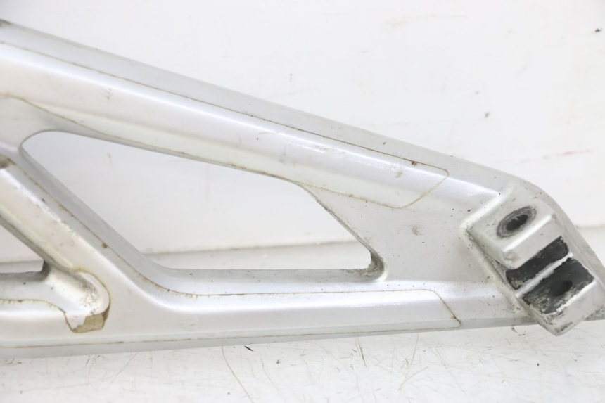 photo de PLATINE CALE PIED AVANT GAUCHE BMW G310 R 310 (2016 - 2020)