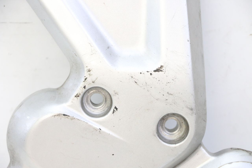 photo de PLATINE CALE PIED AVANT GAUCHE BMW G310 R 310 (2016 - 2020)
