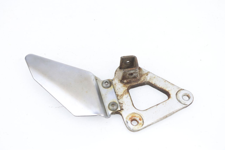 photo de PLATINE CALE PIED AVANT GAUCHE SUZUKI GS GSE 500 (2001 - 2003)