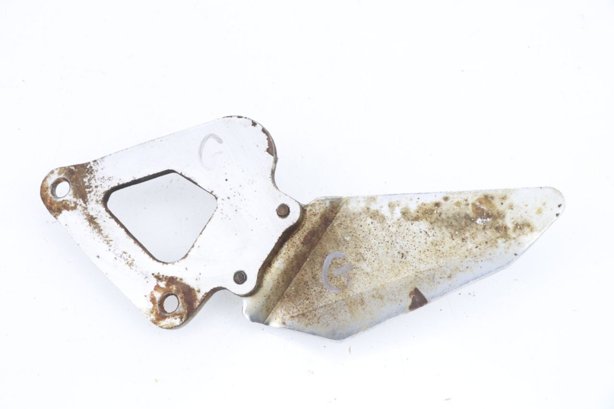 photo de PLATINE CALE PIED AVANT GAUCHE SUZUKI GS GSE 500 (2001 - 2003)