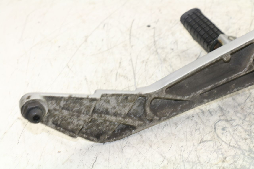 photo de PLATINE CALE PIED AVANT GAUCHE HONDA NTV DEAUVILLE 650 (2001 - 2006)