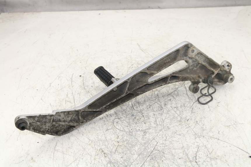 photo de PLATINE CALE PIED AVANT GAUCHE HONDA NTV DEAUVILLE 650 (2001 - 2006)