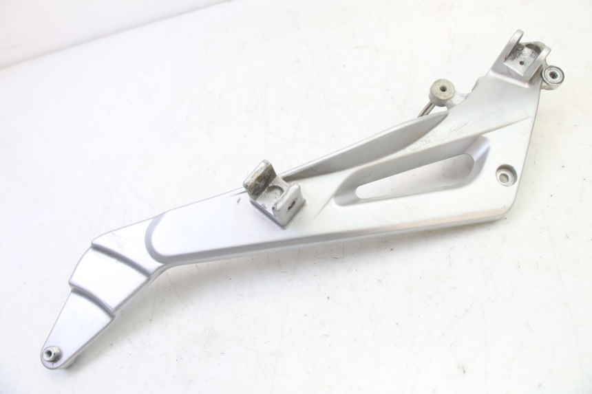 photo de PLATINE CALE PIED AVANT GAUCHE HONDA NTV DEAUVILLE 650 (2001 - 2006)