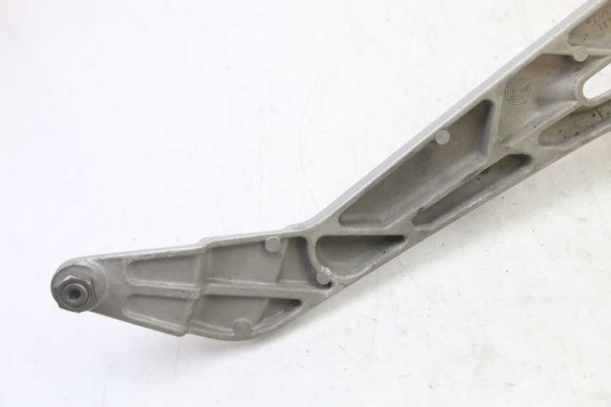 photo de PLATINE CALE PIED AVANT GAUCHE HONDA NTV DEAUVILLE 650 (2001 - 2006)